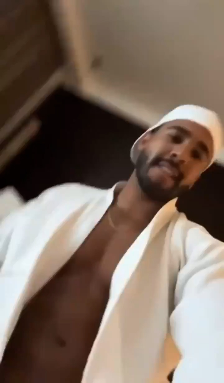 Kendall love Island Hot twitter trending video !!! Omg…