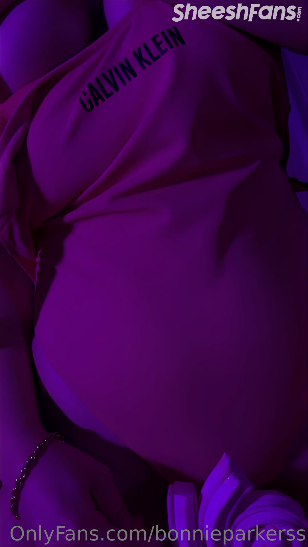 Bonnieparkerss Nude Teasing on bed – Onlyfans Tape Hot