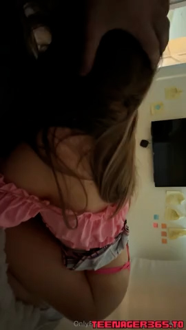 Mckinley Richardson PPV Sucked on Bed – Onlyfans Sextape